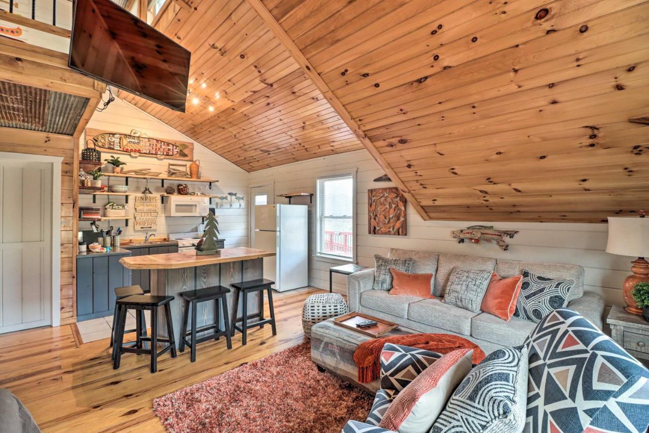 Cheery Pet-Friendly Studio With Shared Fire Pit Mountain View Kültér fotó